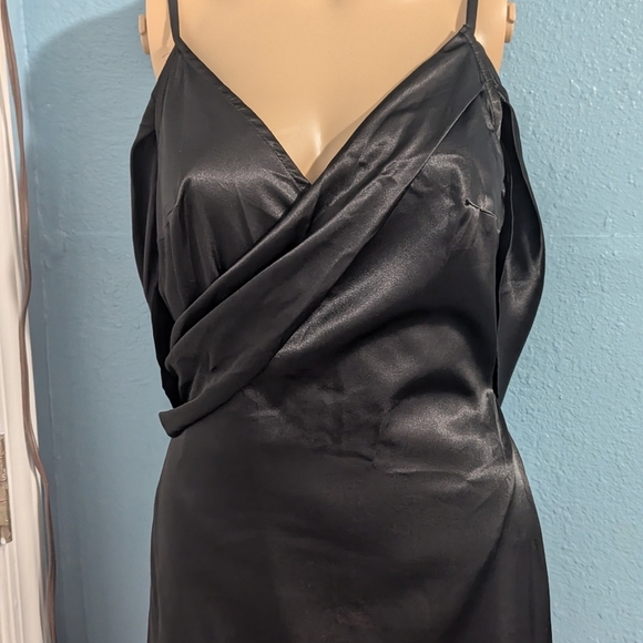 Cinderella Divine dress - Picture 3 of 7